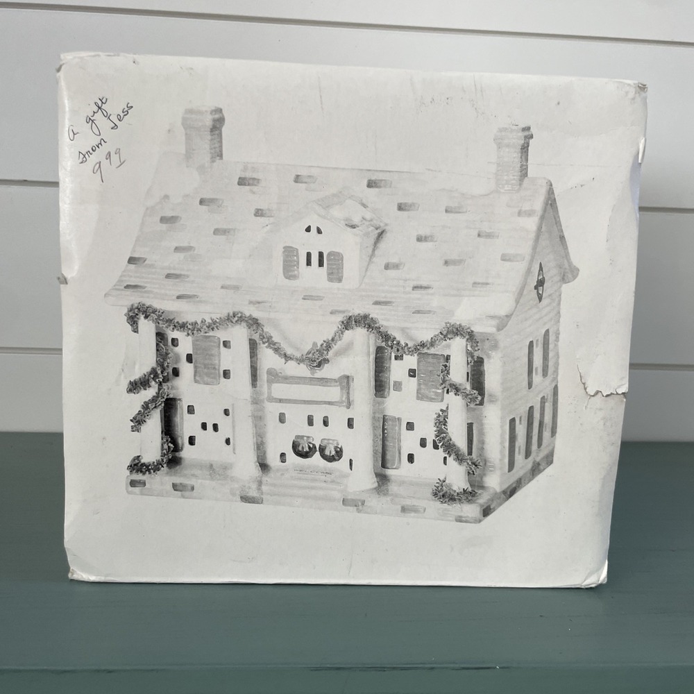 Dept 56 Original Snow Village "Cumberland House" #50245 Christmas No Light